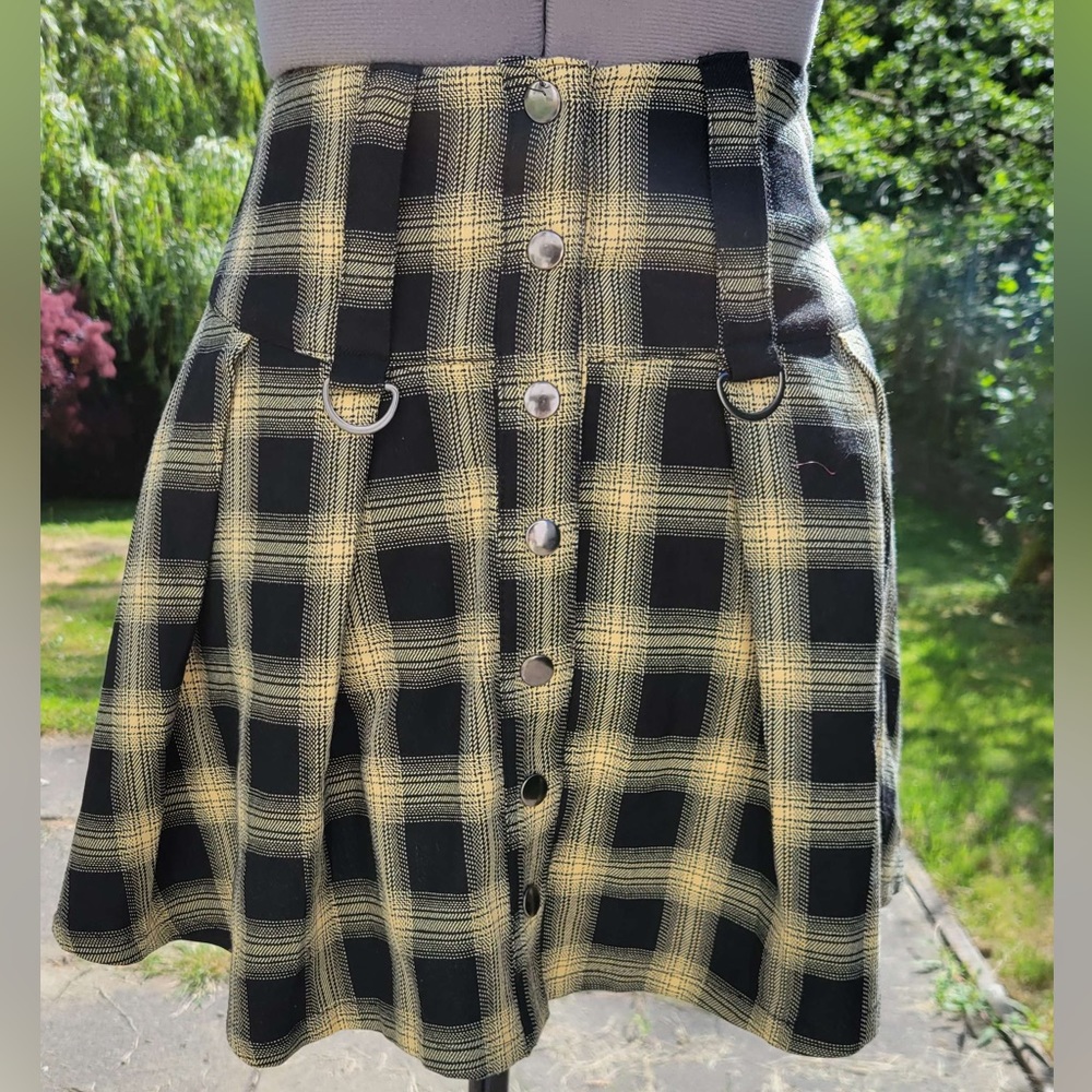 Hot Topic Yellow Plaid Skirt